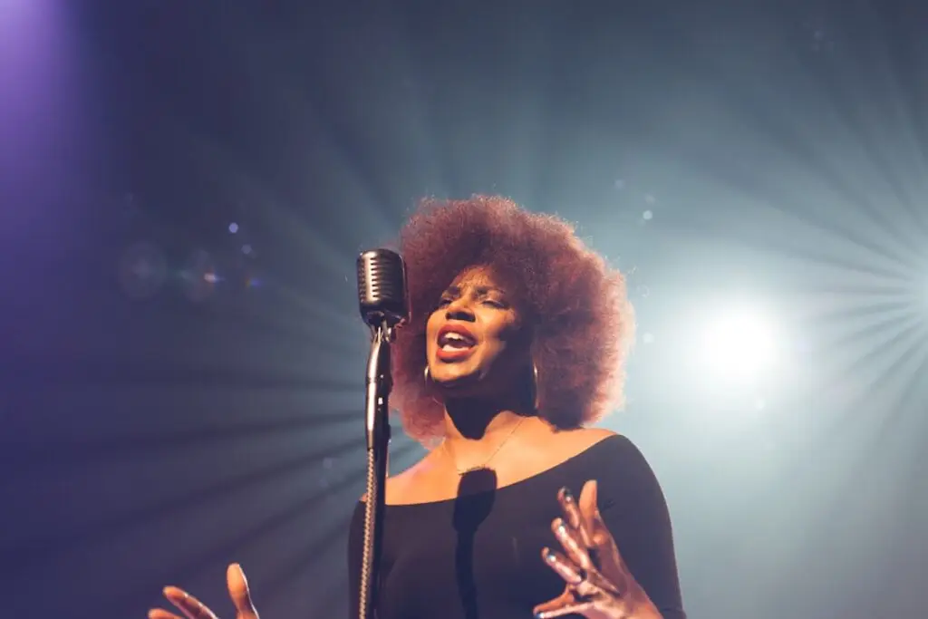 Rebbie Jackson performing live